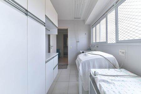 Apartamento à venda com 220m², 4 quartos e 4 vagasÁrea de Serviço