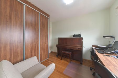 Apartamento à venda com 220m², 4 quartos e 4 vagasSuíte 4