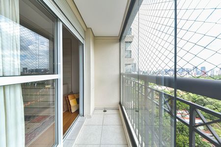 Apartamento à venda com 220m², 4 quartos e 4 vagasVaranda da Suíte 1