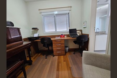 Apartamento à venda com 220m², 4 quartos e 4 vagasSuite 1