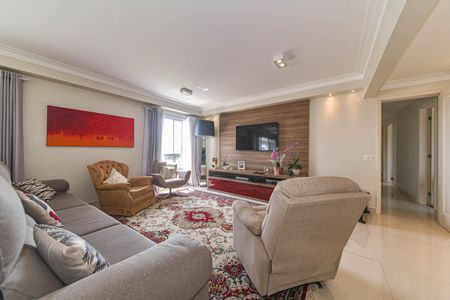 Apartamento à venda com 220m², 4 quartos e 4 vagasSala