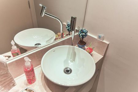 Apartamento à venda com 220m², 4 quartos e 4 vagasLavabo