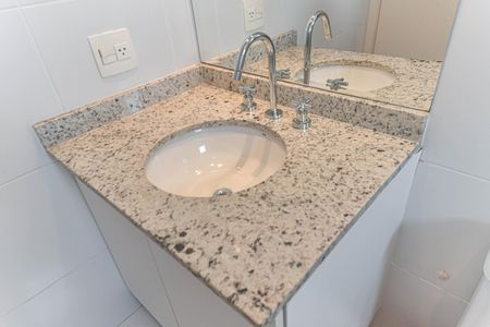 Apartamento à venda com 220m², 4 quartos e 4 vagasBanheiro da Suíte 2