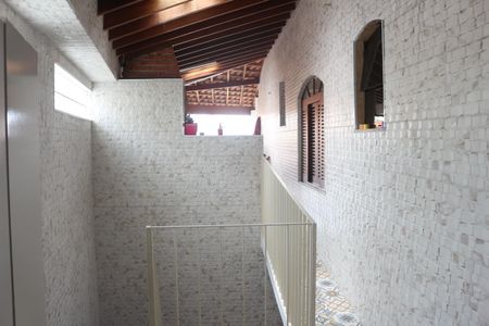 Casa à venda com 220m², 3 quartos e 2 vagasÁrea de Serviço