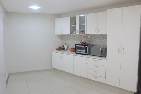 Casa à venda com 220m², 3 quartos e 2 vagasCozinha