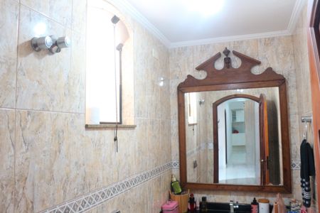 Casa à venda com 220m², 3 quartos e 2 vagas Casa à venda com 220m², 3 quartos e 2 vagasLavabo 2