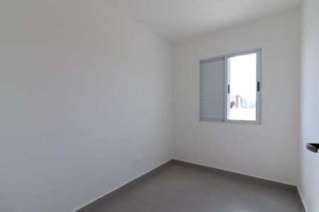 Quarto 2 de apartamento para alugar com 2 quartos, 40m² em Jardim Popular, São Paulo