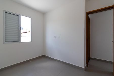 Quarto 1 de apartamento para alugar com 2 quartos, 40m² em Jardim Popular, São Paulo