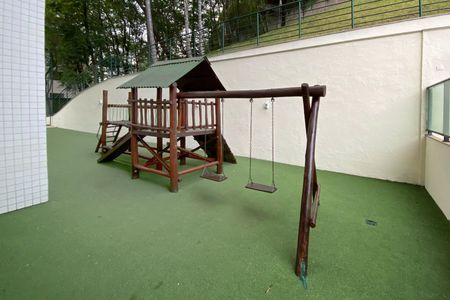Apartamento para alugar com 102m², 3 quartos e 2 vagasÁrea comum - Playground