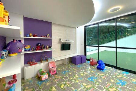 Apartamento para alugar com 102m², 3 quartos e 2 vagasÁrea comum - Brinquedoteca