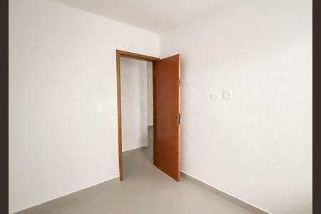 Quarto 2 de apartamento para alugar com 2 quartos, 42m² em Parque Boturussu, São Paulo