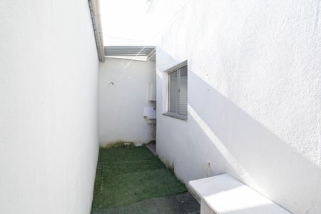 Área externa de kitnet/studio para alugar com 1 quarto, 40m² em Castelo, Belo Horizonte