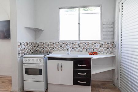 Cozinha de kitnet/studio para alugar com 1 quarto, 40m² em Castelo, Belo Horizonte