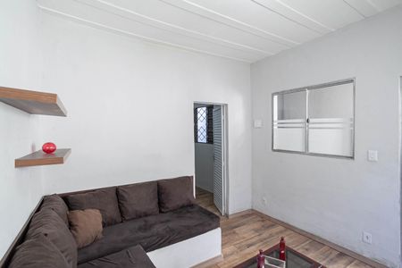 Sala de kitnet/studio para alugar com 1 quarto, 40m² em Castelo, Belo Horizonte