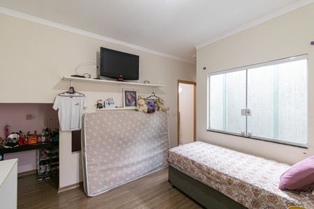 Casa à venda com 150m², 3 quartos e 4 vagasSuíte 2