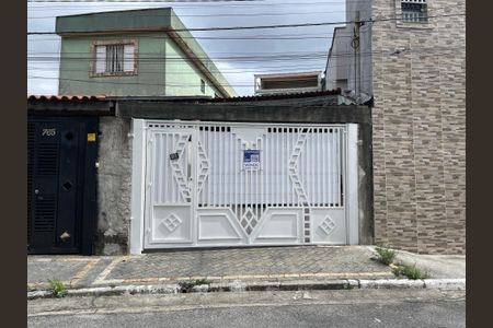 Casa à venda com 150m², 3 quartos e 4 vagasFachada+Placa 