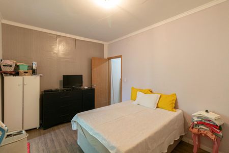 Casa à venda com 150m², 3 quartos e 4 vagasSuíte 1