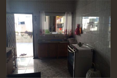 Casa à venda com 2 quartos, 180m² em Vila Nova Pauliceia, São Paulo