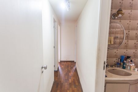 Apartamento à venda com 105m², 3 quartos e 1 vagaCorredor