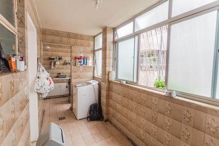 Apartamento à venda com 105m², 3 quartos e 1 vagaÁrea de Serviço