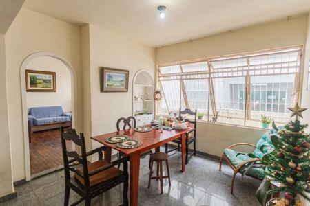 Apartamento à venda com 105m², 3 quartos e 1 vagaCopa