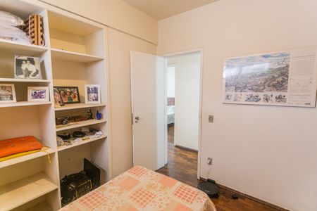 Apartamento à venda com 105m², 3 quartos e 1 vagaQuarto 2