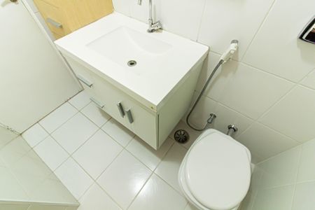 Banheiro de apartamento para alugar com 2 quartos, 95m² em Pompeia, São Paulo