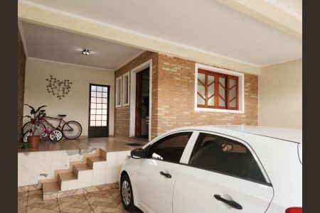 Casa à venda com 203m², 3 quartos e 2 vagas Casa à venda com 203m², 3 quartos e 2 vagasFoto 01