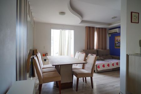 Sala de apartamento para alugar com 3 quartos, 67m² em Morro Santana, Porto Alegre