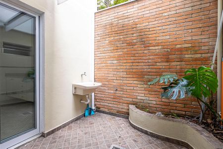 Casa à venda com 96m², 3 quartos e sem vagaQuintal