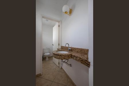 Casa à venda com 96m², 3 quartos e sem vagaLavabo