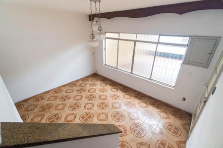 Casa à venda com 135m², 2 quartos e 3 vagasSala