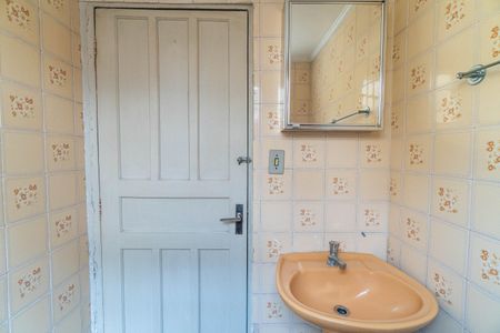 Casa à venda com 135m², 2 quartos e 3 vagasBanheiro 2