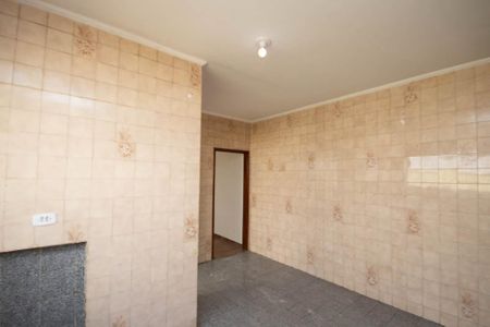 Casa à venda com 115m², 4 quartos e 2 vagas Casa à venda com 115m², 4 quartos e 2 vagasCozinha