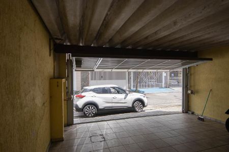 Casa à venda com 115m², 4 quartos e 2 vagas Casa à venda com 115m², 4 quartos e 2 vagasGaragem