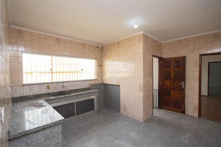 Casa à venda com 115m², 4 quartos e 2 vagas Casa à venda com 115m², 4 quartos e 2 vagasCozinha