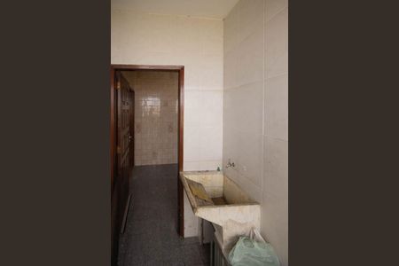 Casa à venda com 115m², 4 quartos e 2 vagas Casa à venda com 115m², 4 quartos e 2 vagasÁrea de Serviço