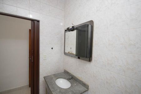 Casa à venda com 115m², 4 quartos e 2 vagas Casa à venda com 115m², 4 quartos e 2 vagasBanheiro