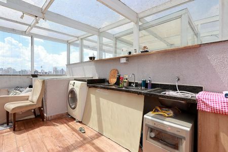 Casa à venda com 119m², 2 quartos e 2 vagas Casa à venda com 119m², 2 quartos e 2 vagasÁrea de serviço