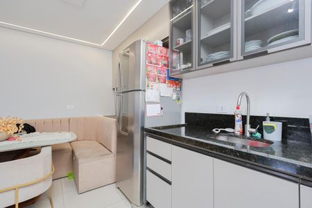 Casa à venda com 119m², 2 quartos e 2 vagas Casa à venda com 119m², 2 quartos e 2 vagasCozinha