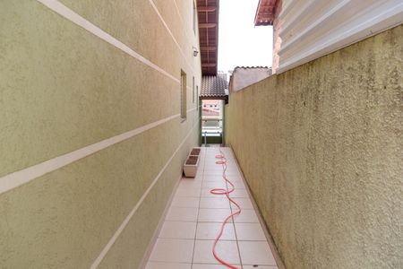 Casa à venda com 300m², 4 quartos e 4 vagasCorredor externo