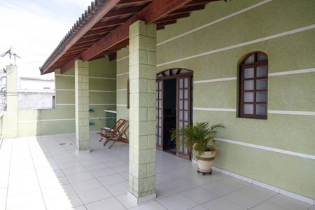 Casa à venda com 300m², 4 quartos e 4 vagasVaranda da Sala 