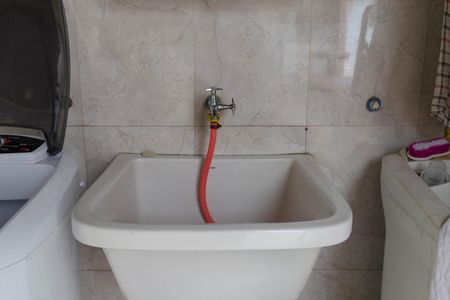 Casa à venda com 300m², 4 quartos e 4 vagasÁrea de Serviço