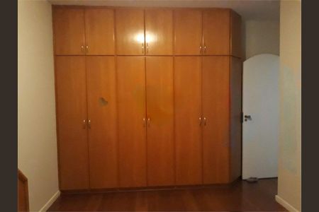 Casa à venda com 180m², 4 quartos e 3 vagas