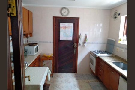 Casa à venda com 4 quartos, 150m² em Jardim Monte Azul, São Paulo