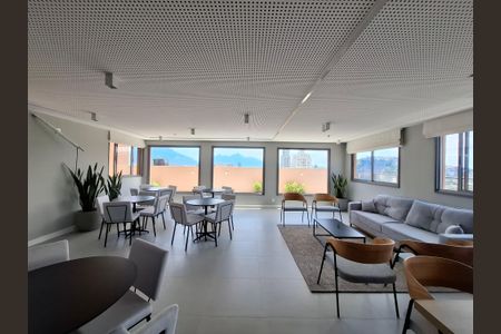 Apartamento à venda com 27m², 1 quarto e sem vagaÁrea comum- Salão de festas 