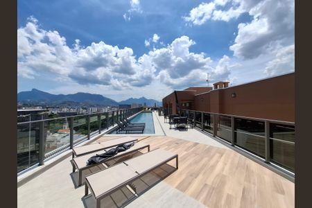 Apartamento à venda com 27m², 1 quarto e sem vagaÁrea comum 