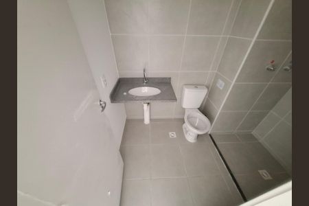 Banheiro  de apartamento à venda com 1 quarto, 27m² em Centro, Rio de Janeiro