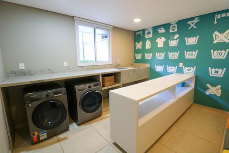 Área comum - Lavanderia de apartamento para alugar com 2 quartos, 120m² em Chácara Santo Antônio, São Paulo