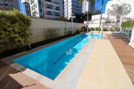 Apartamento para alugar com 120m², 2 quartos e 2 vagas Apartamento para alugar com 120m², 2 quartos e 2 vagasÁrea comum - Piscina